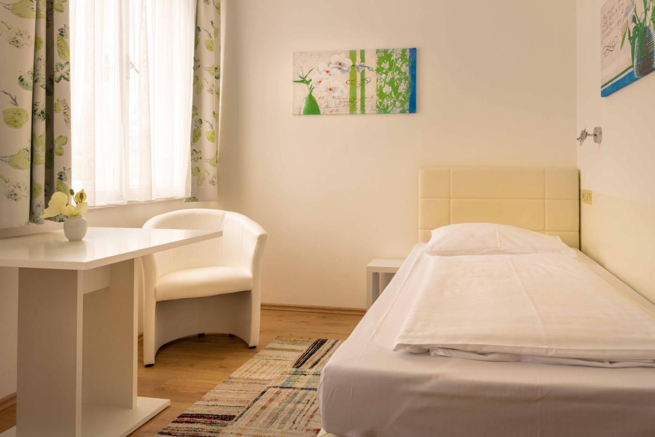 Hotel Anker Klosterneuburg Zimmer foto